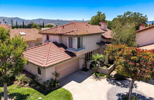 2704 Simi Hills Lane