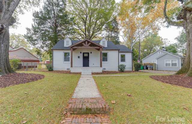 Photo of 2721 Mayflower Road