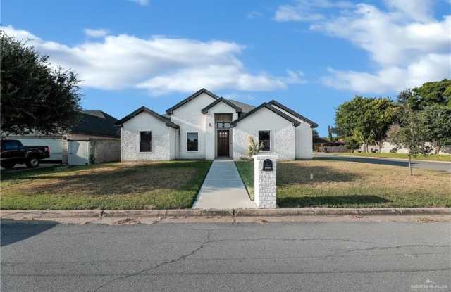 4000 W Hackberry Avenue