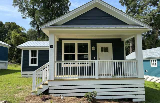 163 W Chaffin Avenue