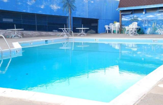 7600 E ROOSEVELT Boulevard unit: 909