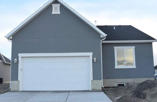 1881 Juniper Dr - 1881 Juniper Drive, Eagle Mountain, UT 84005