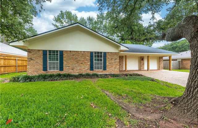 1521 Concord Dr