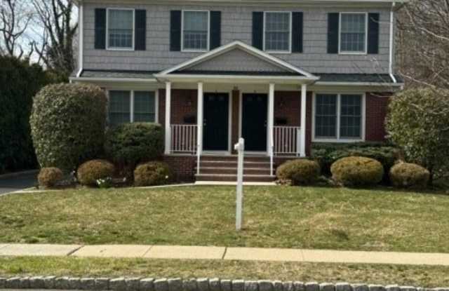 90 Central Ave
