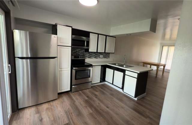 1909 CARALEE BOULEVARD