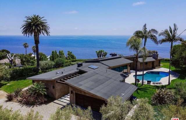 20247 PIEDRA CHICA Rd