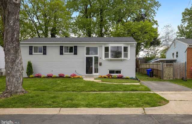 12109 LAUDERDALE DR