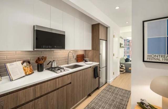 Photo of 457 West 40th St.