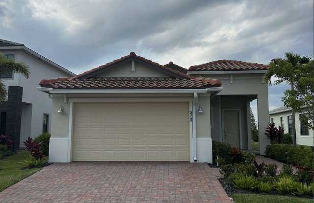 529 Southeast Fascino Circle - 529 Southeast Fascino Circle, Port St. Lucie, FL 34984