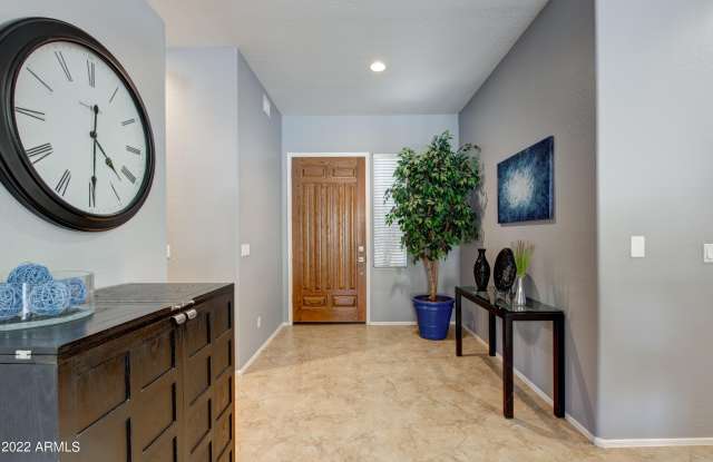 16449 N 103rd Place