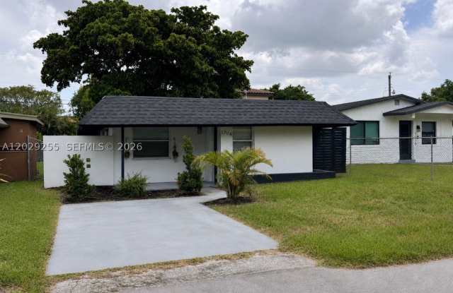 1708 NW 7th St