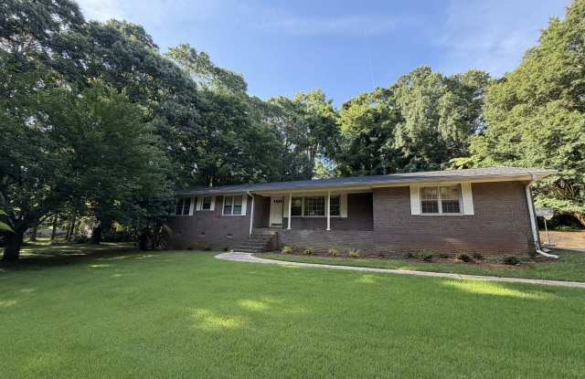 54 Dickson Circle