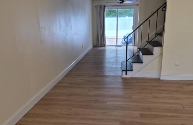 17 RITTENHOUSE Court