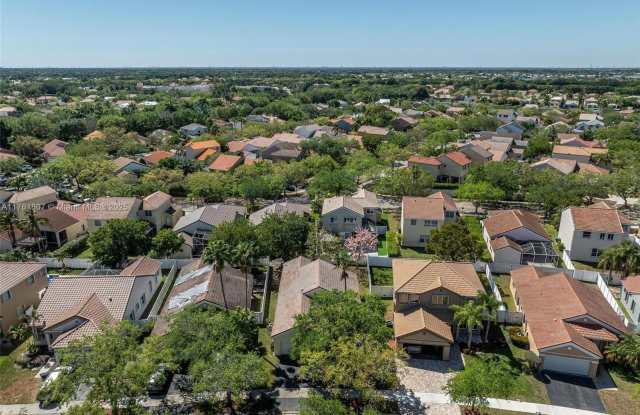 775 Falling Water Rd