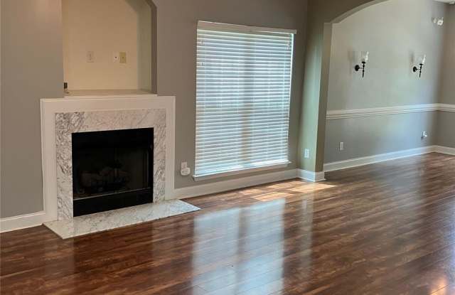 12503 Twelvetrees Lane