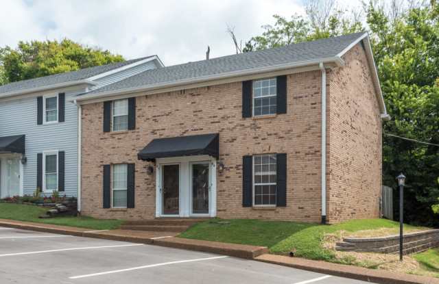 200 N Royal Oaks Blvd