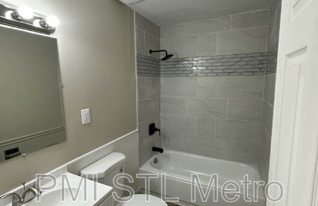 1223 Congress Avenue