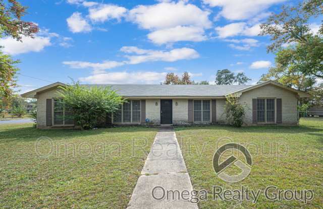 3540 Carriage Pl
