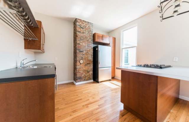 Photo of AVAILABLE JUNE - Unique 3+ Bedroom Home w/ Central AC in the South Side Slopes!