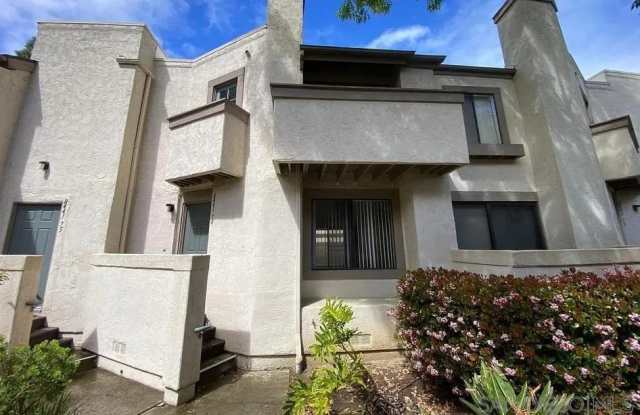 Photo of 8441 Via Mallorca unit: 74