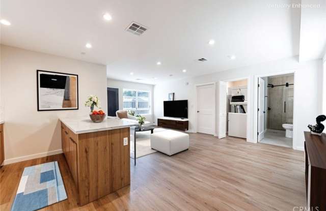 1855 Crenshaw Boulevard