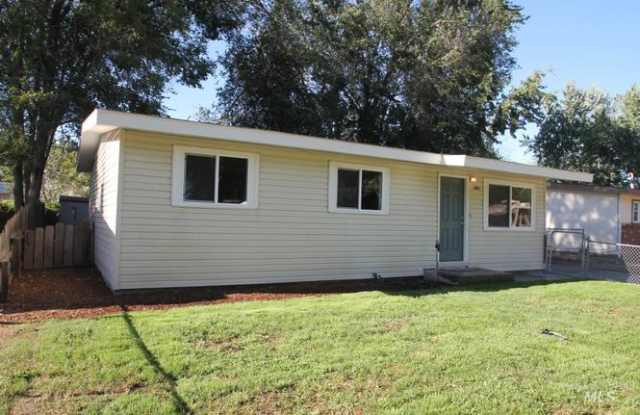 Photo of 420 West 3rd North