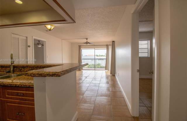 995 SW 84th Ave