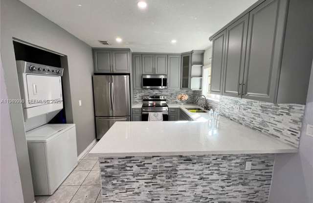 10644 Northwest 87th Avenue