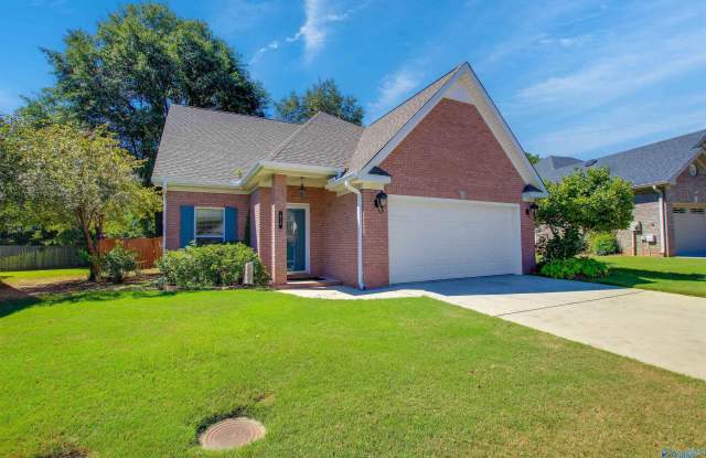 Photo of 976 Tracey Lane