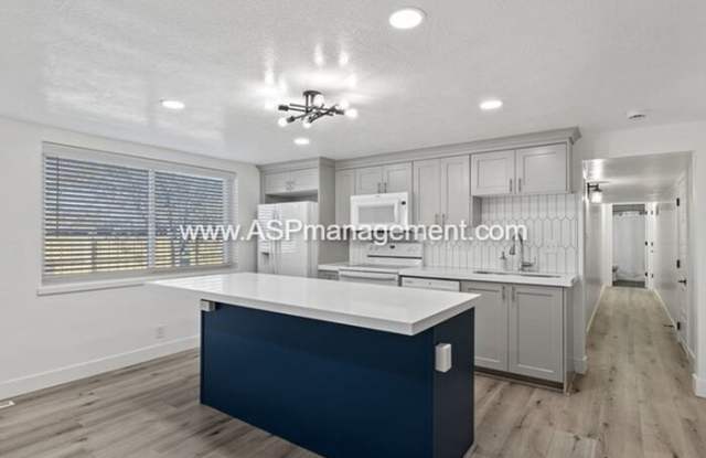 2747 South 2700 East