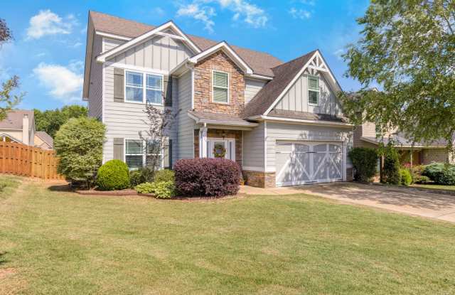 Spacious 4 Bedroom Home in Auburn