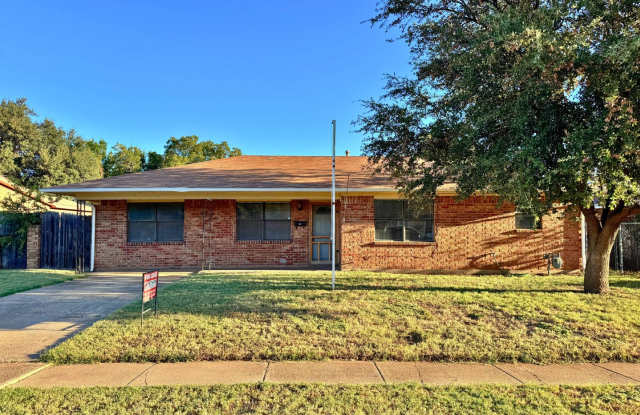 Photo of 3 Bed 2 Bath + Office In Faith Village