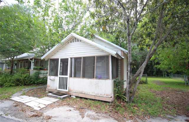 427 NW 7TH AVENUE