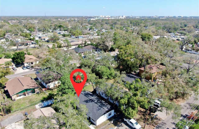 1206 E SENECA AVENUE