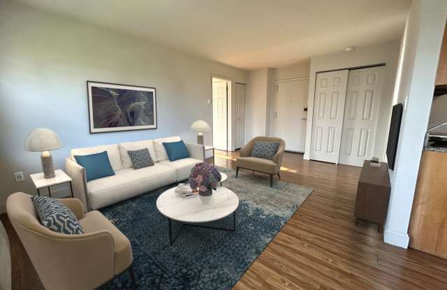 267 Ellsworth Street, 7-C