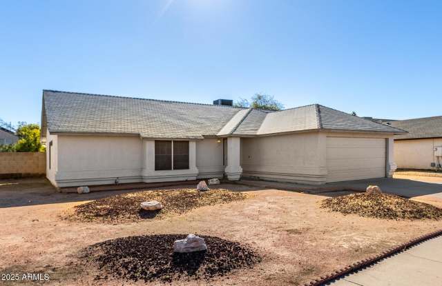 3623 W FAIRVIEW Lane