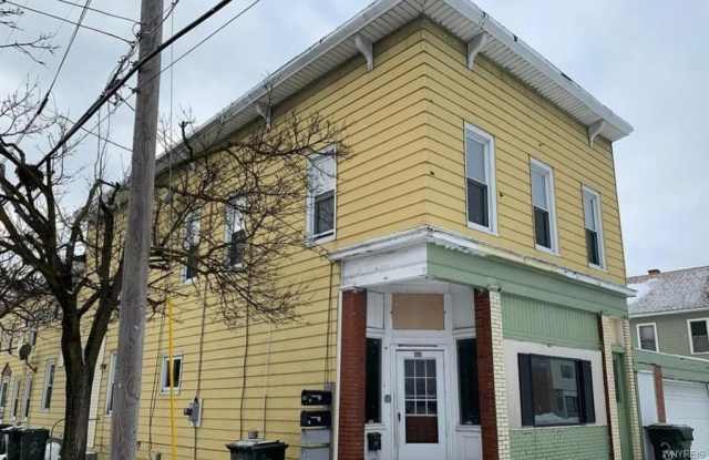 468 Oliver Street