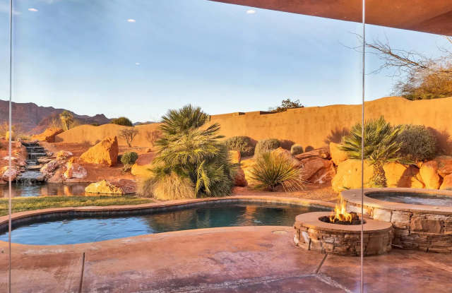 Experience Elevated Living: Stunning Home with Private Pool and Panoramic Views in Entrada Community! - 2336 W. Entrada Trail, St. George, UT 84770