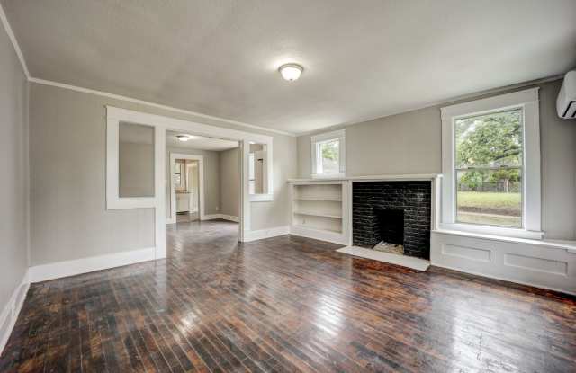 Freshly Updated 2 Bedroom House