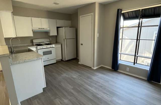 606 Bracewood Circle - C