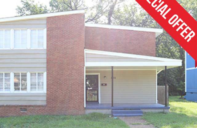 Photo of Move in by 12/30 to get First FULL month RENT FREE!! Welcome to 1078 N Evergreen St!