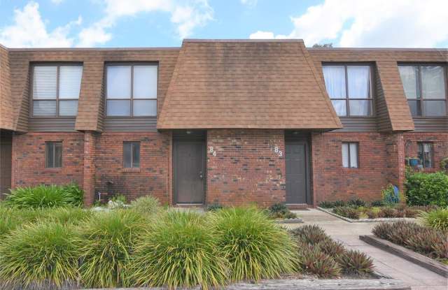 1836 N CRYSTAL LAKE DRIVE