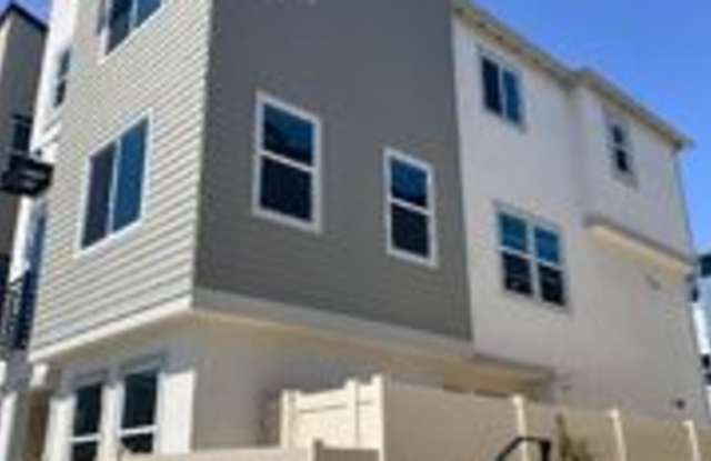 713 Daniel Freeman Circle