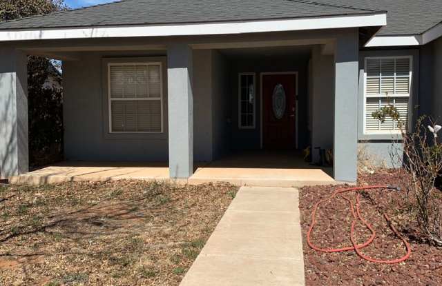 2104 Hali Lane, Clovis NM