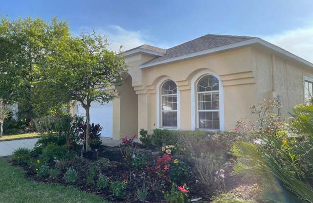 CHARMING 3BR/2BA/OFFICE/2GARAGE