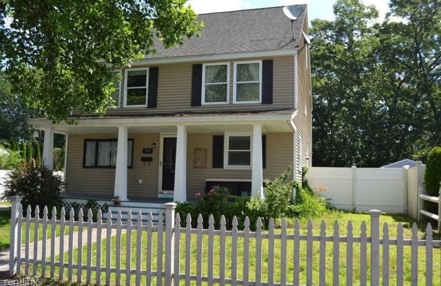 283 Burnham Rd - 283 Burnham Road, Lowell, MA 01852