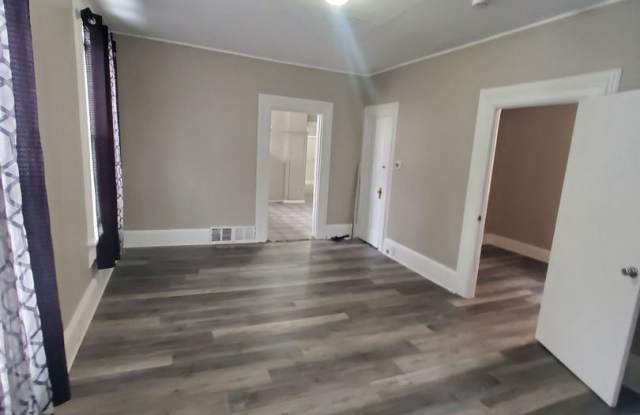 Large 3-Bedroom Single Family in Riverwest.