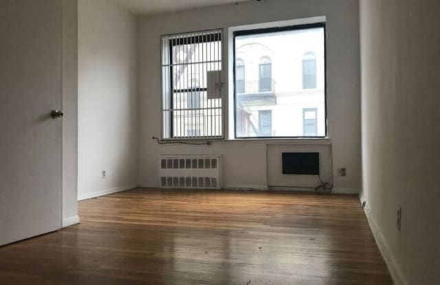 500 E 84th St 4C - 500 East 84th Street, New York City, NY 10028