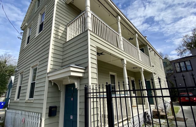 Available August 1st! 7 Kennedy Court - 7 Kennedy Street, Charleston, SC 29403