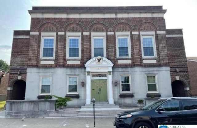 Photo of 147 S 4Th Street unit: 1